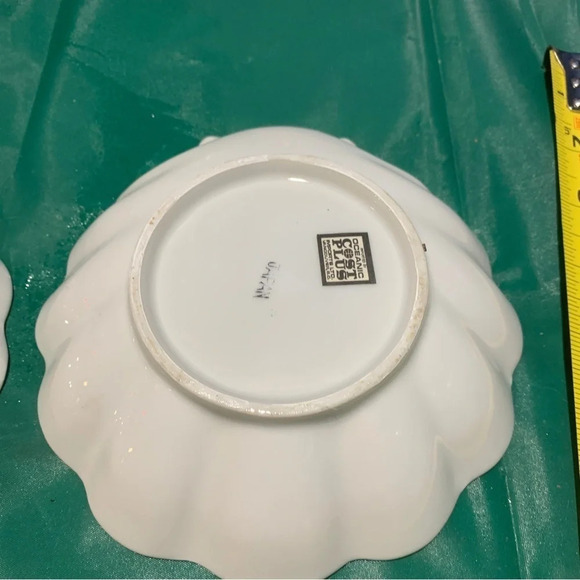 Two vintage seashell soap, dishes - Picture 5 of 9